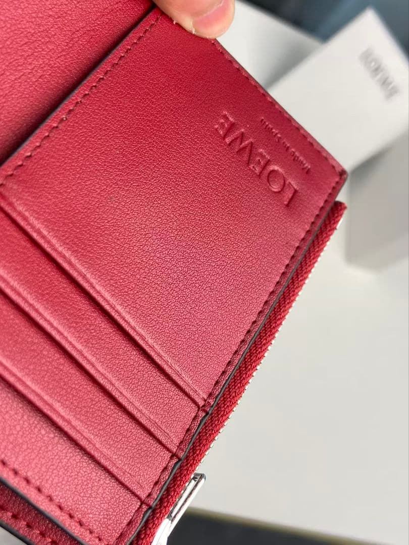 LOEWE ブラウンレザー 三つ折り財布