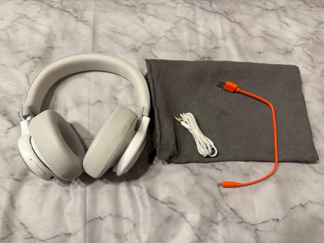 JBL LIVE 770 NC ヘッドホン ホワイト