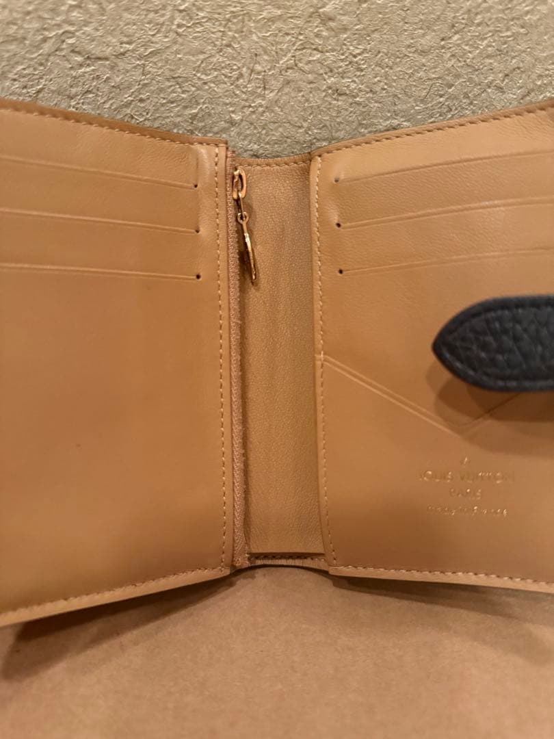 【値下げしました】VUITTON財布