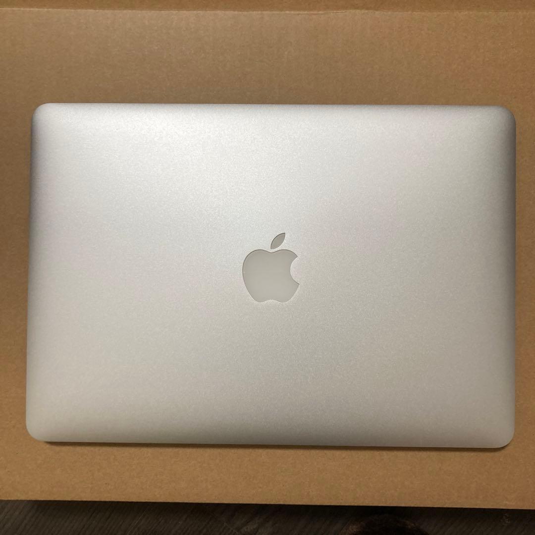 MacBook本体 Apple MacBook Air (Early 2015)