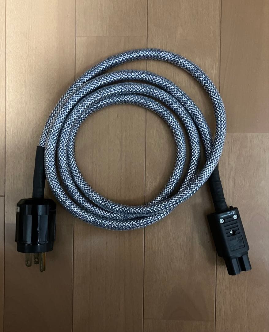 oyaide L/50 G5 電源ケーブル