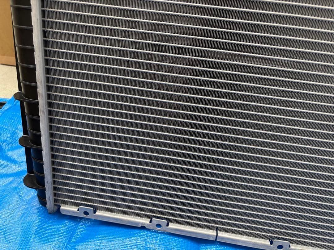 VOLVO ボルボ 240 ・ 740 ラジエター Nissens ニッセンズ製