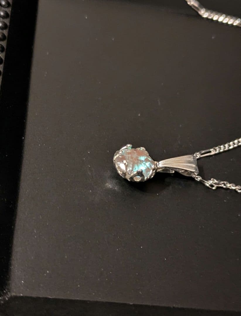 アンティークサフィレット 1粒ネックレス