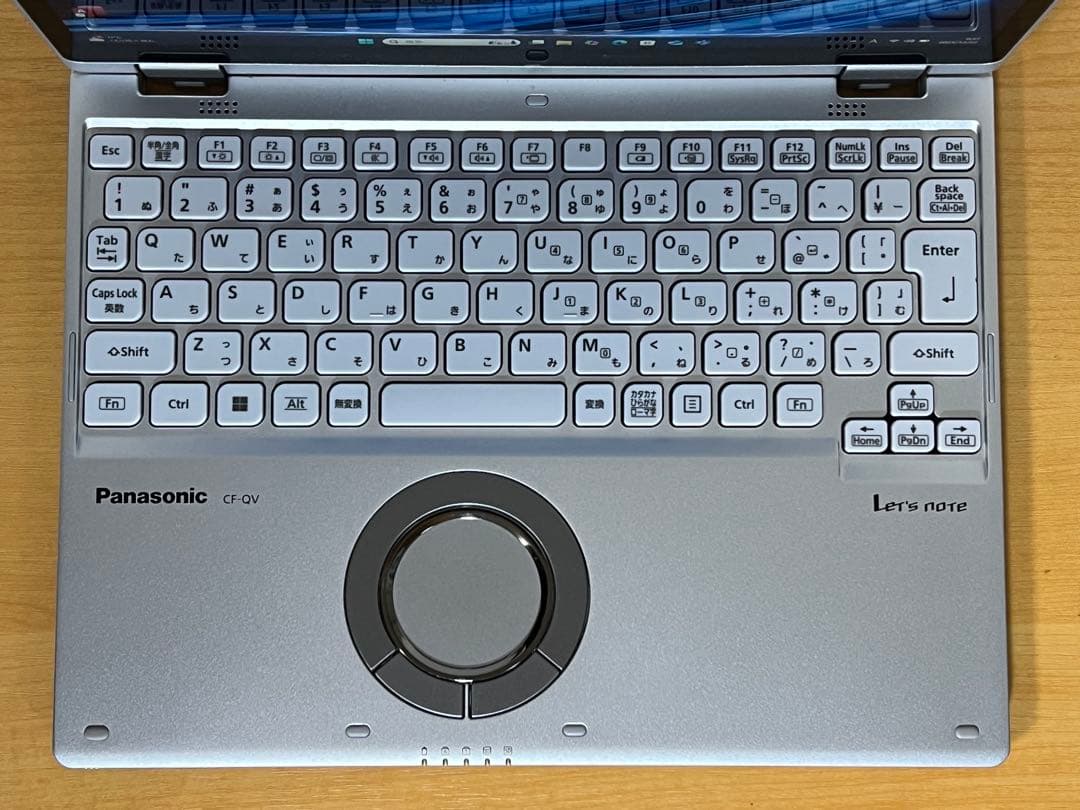 中古美品！レッツノートQV9 i5 8G／256GB／LTE／オフィス