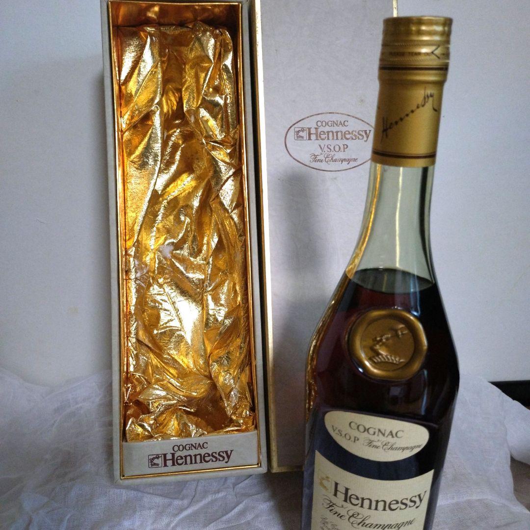 ヘネシーブランデーHennessy V.S.O.P 700ml ギフトボックス