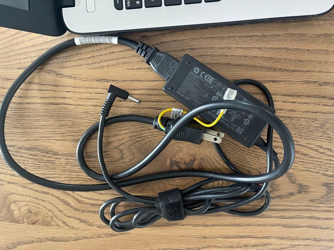 HP 15-ba001au ノートパソコン ACアダプター付き