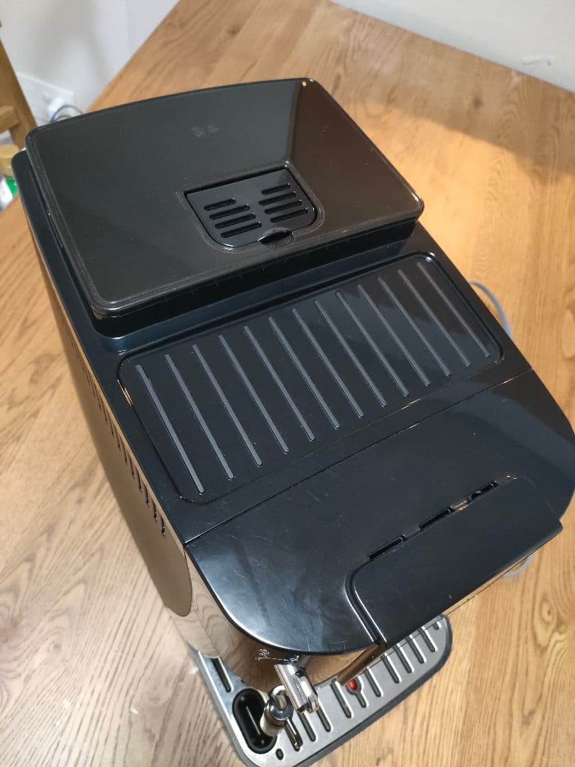 【タツ様】 デロンギ ECAM22020B マグニフィカ スタート