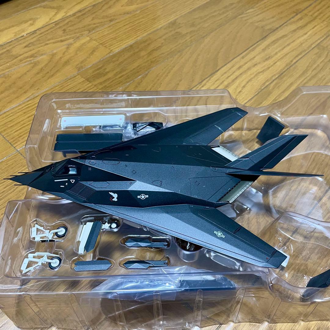 【未使用品】HOBBYMASTER F-117 NIGHTHAWK HA5811