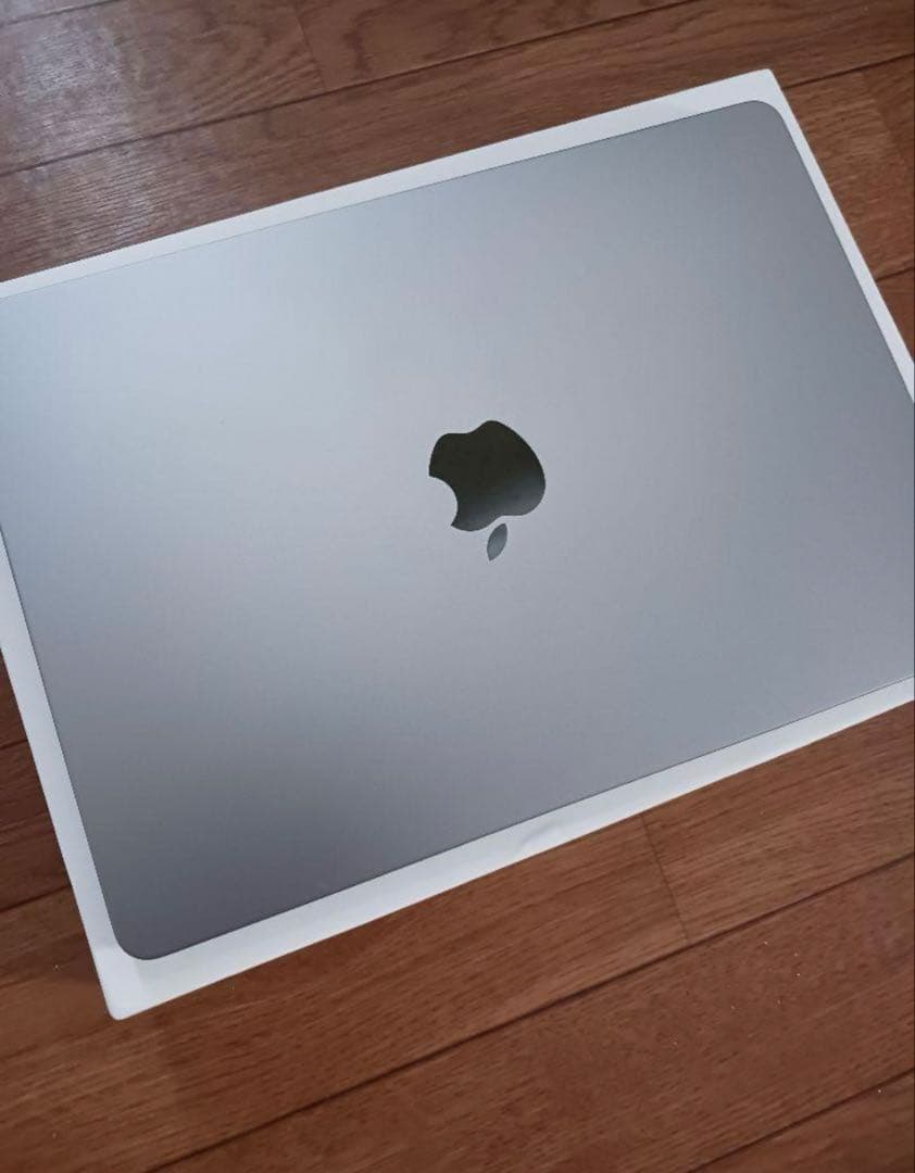 美品 MacBook Air 13.6 M2 2022 8GB 256GB