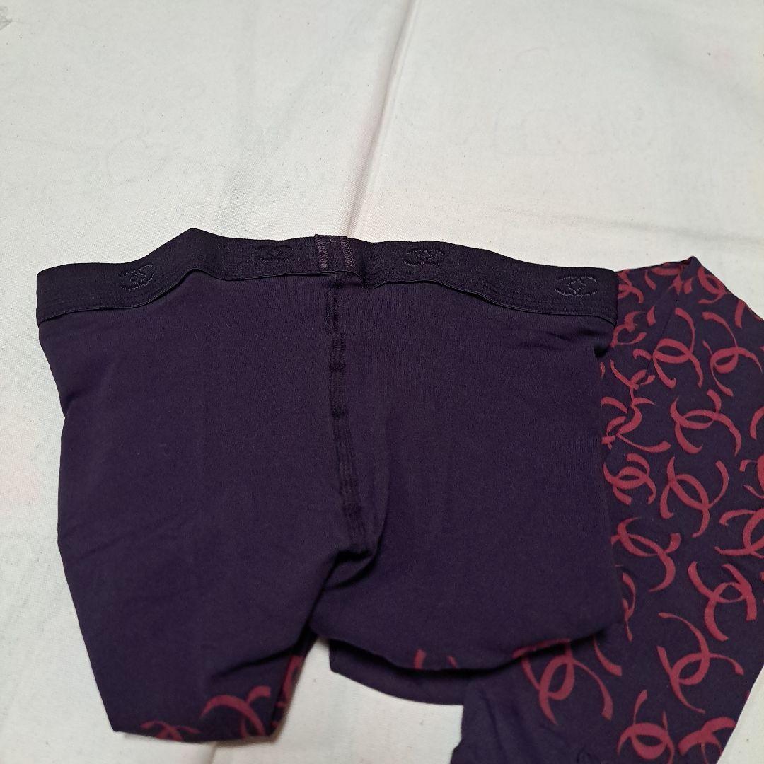 年末セール✩CHANEL ロゴタイツ 黒紫と赤