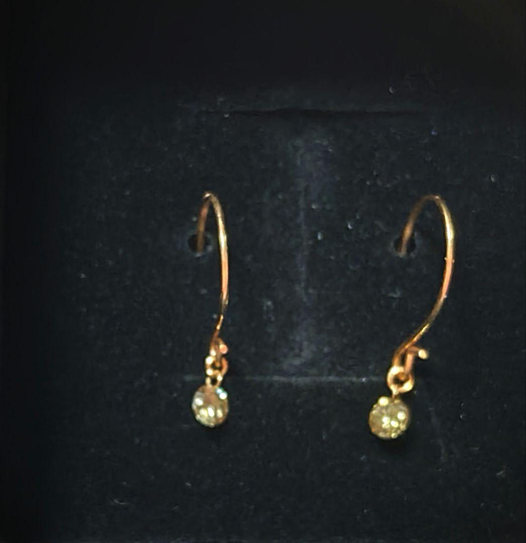 k18 天然ダイヤ 0.3ct レーザーホールセッティング フックピアス