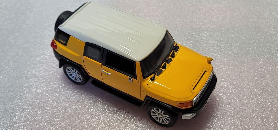 【全国送料無料】見本車 ディーラー トヨタ FJ クルーザー 1/30 ミニカー