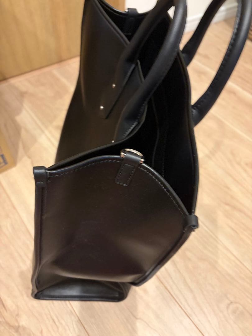 HUGO BOSS ブラックレザービジネスバッグ　トートバッグ　美品