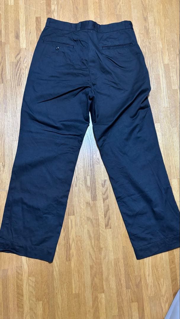 オフィサートラウザーズ