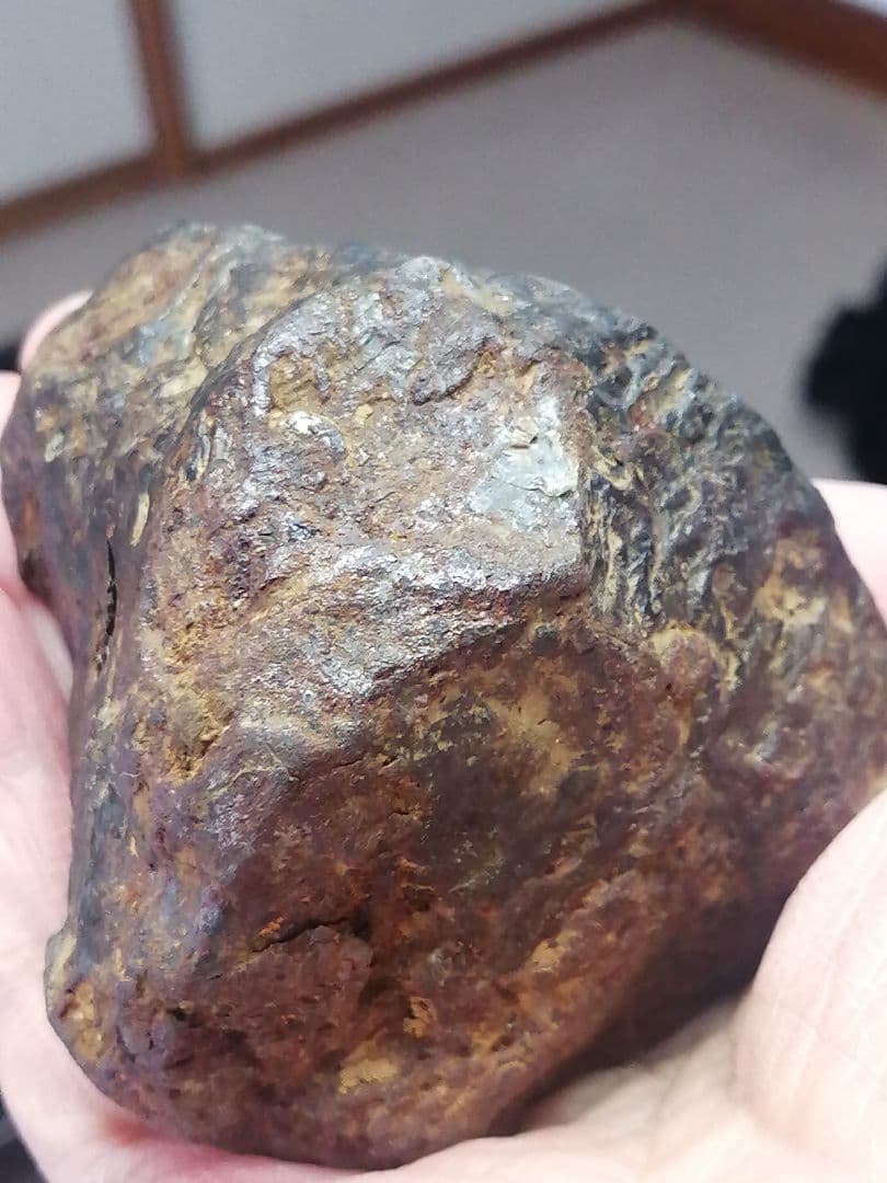 ★『超隕石』隕石原石　 969g　 隕石内部 表面は『鏡面仕上げ』になっています