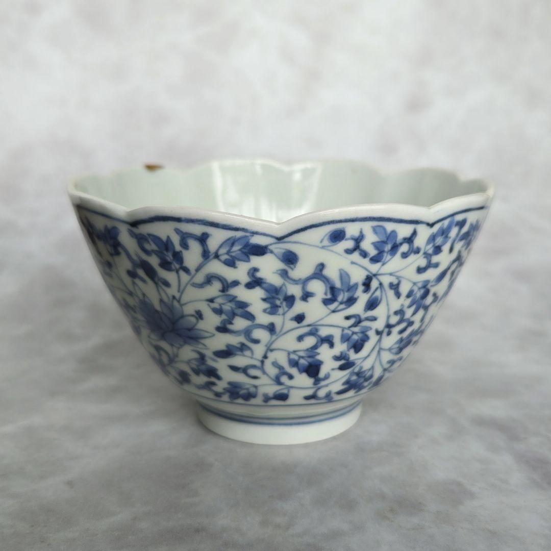 古伊万里　花唐草　向付　江戸時代　染付　五弁花　金直し　金継ぎ　アンティーク