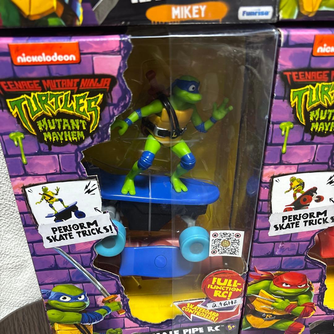 希少‼️タートルズ ミュータントパニック スケボー RC フィギュア4つセット
