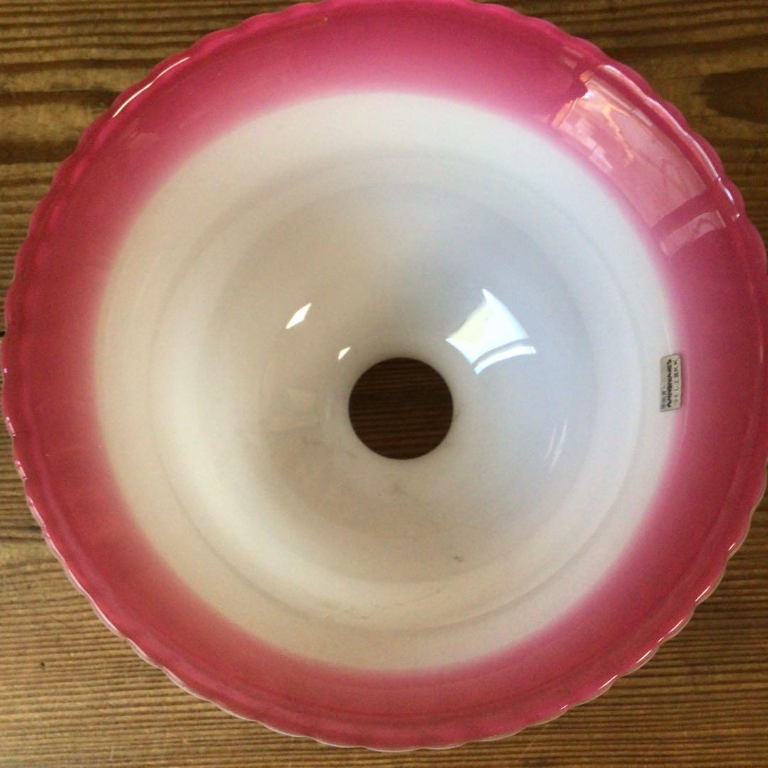 No4174 手吹き　九州明治びいどろ　乳白赤縁ガラス　ランプシェード　送料無料