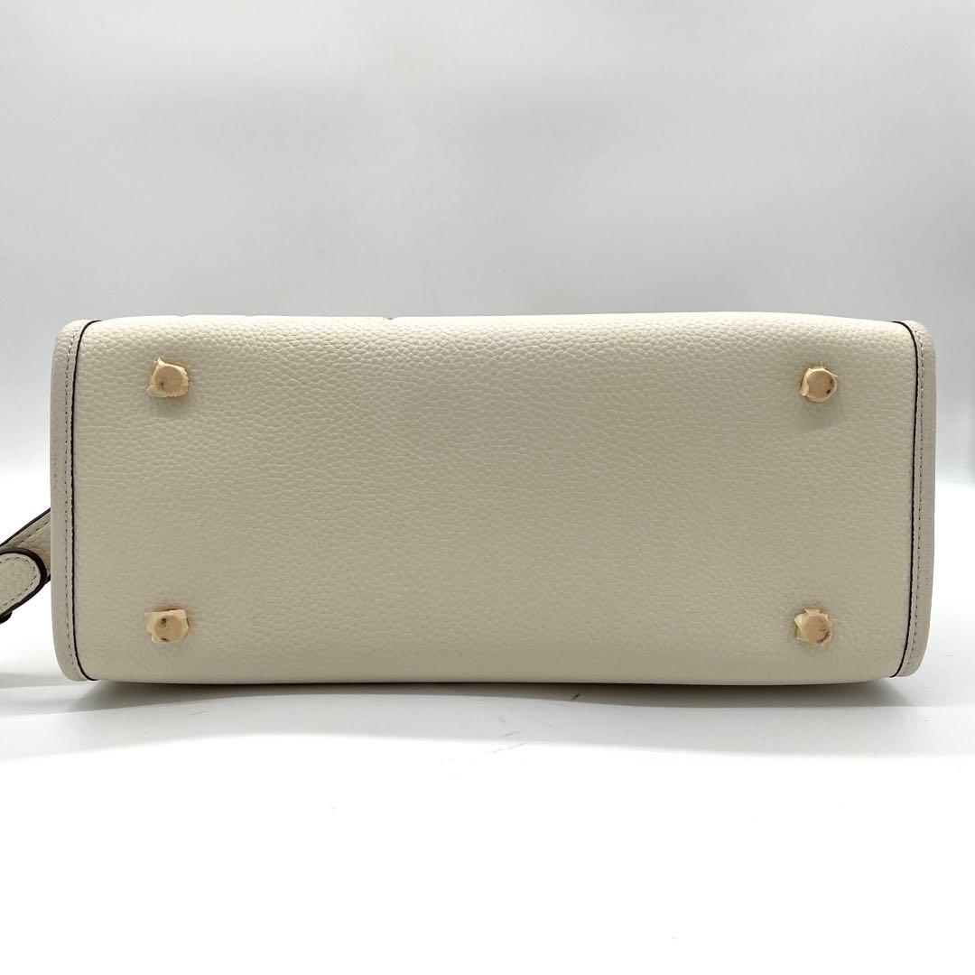 【未使用保管】コーチ　バスキア　2way バッグ　刺繍　ロゴ　レザー　ホワイト