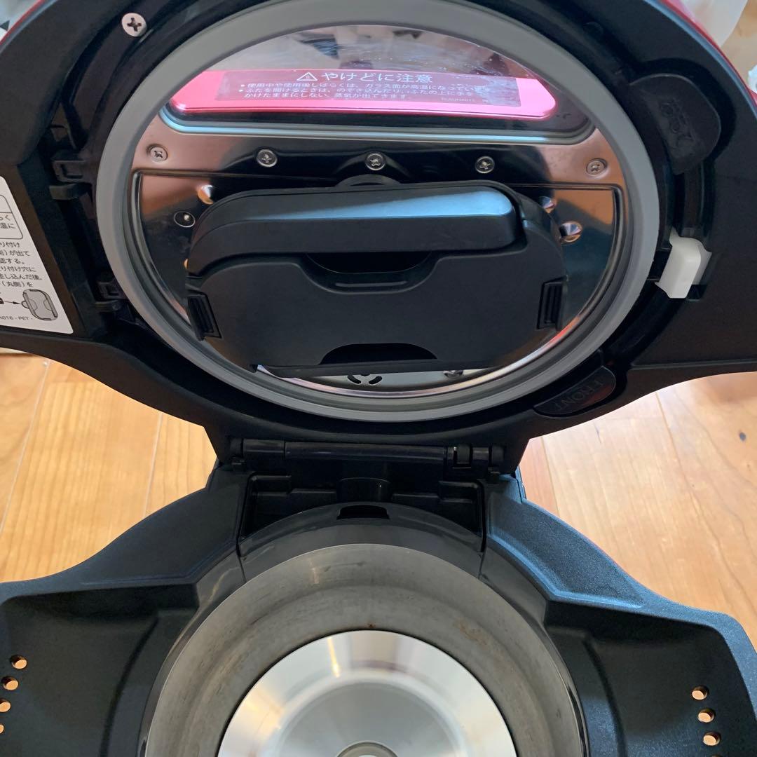 ヘルシオ　ホットクック（KN-HT99A-R） レッド