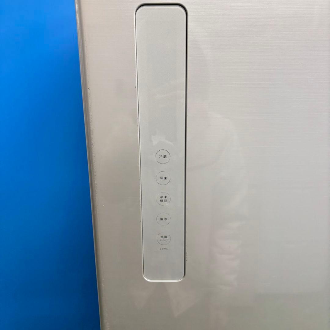 525 東芝 大型冷蔵庫 400L強 右開き 自動製氷 5ドア 大人気　きれい