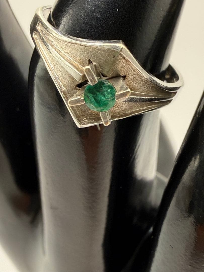 K14WG エメラルド リング　ヴィンテージ　11号