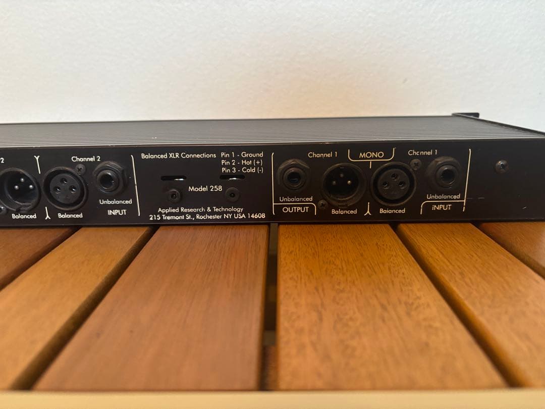 ART DUAL TUBE EQ model 258パラメトリックイコライザー