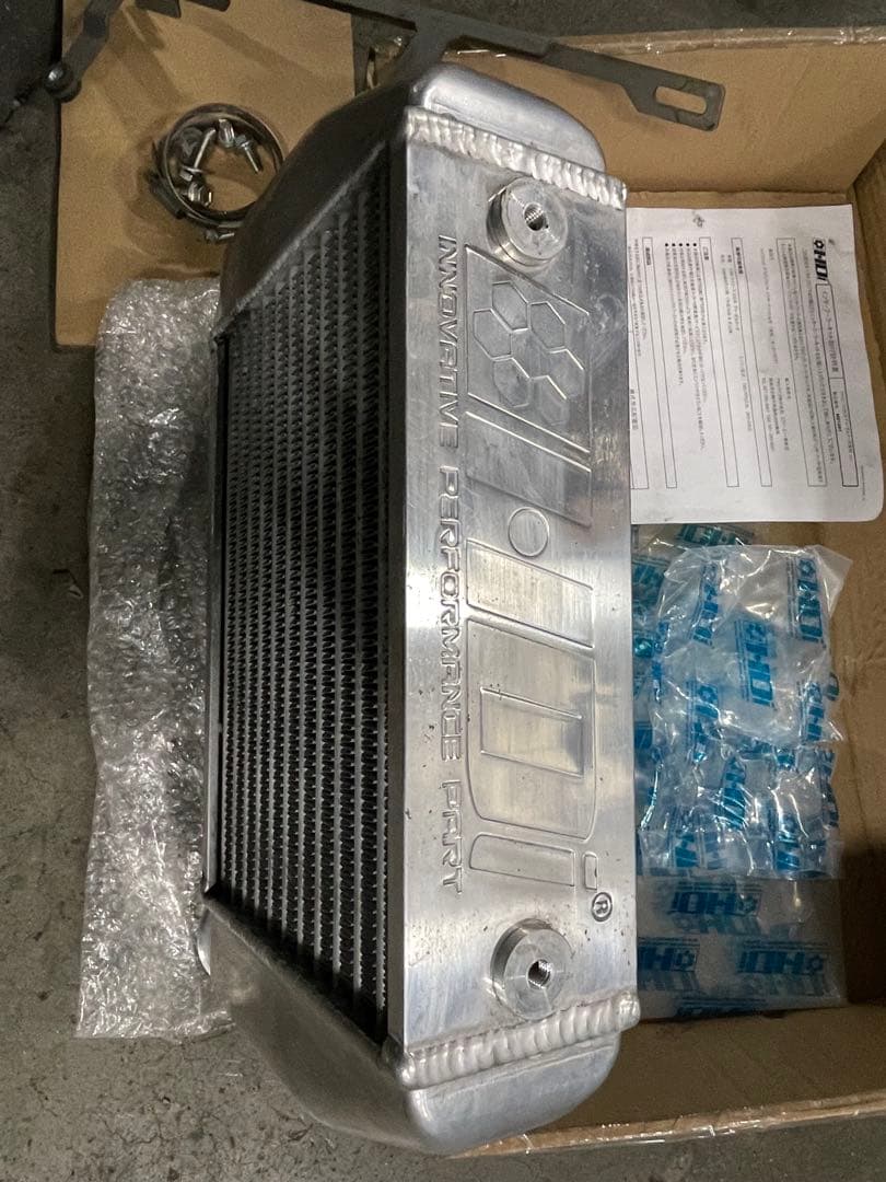 ハイエース　HDiインタークーラー