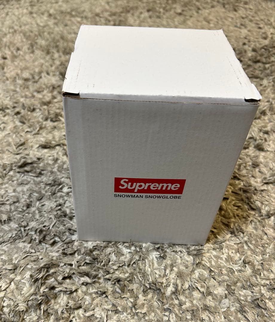 supreme スノードーム