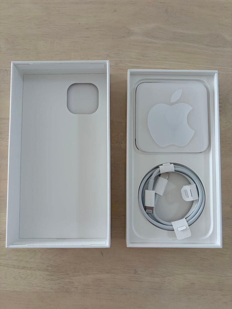 Apple iPhone 14 スターライト 本体