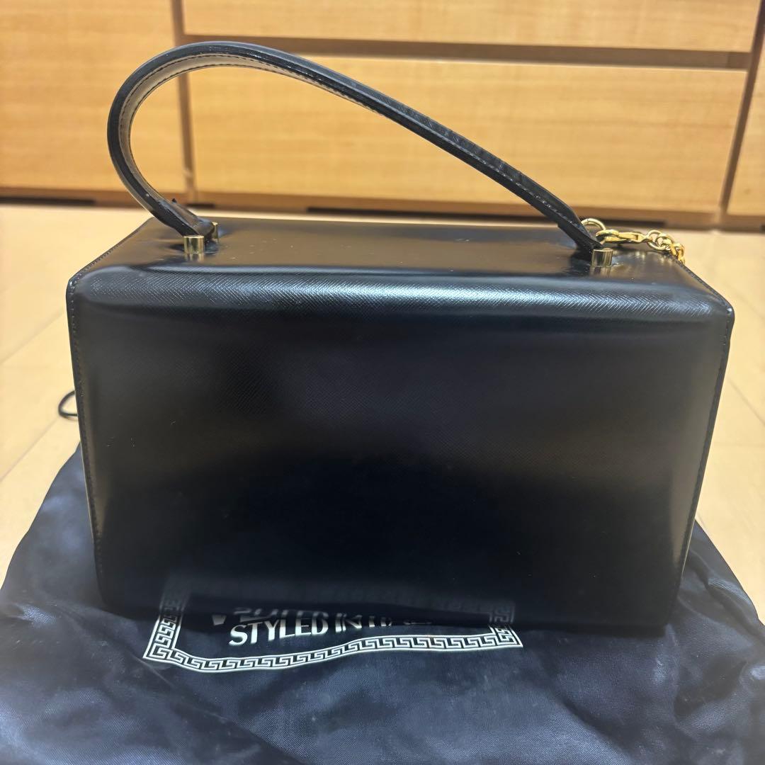 ヴェルサーチェ サンバースト ロゴ ハンドバッグ