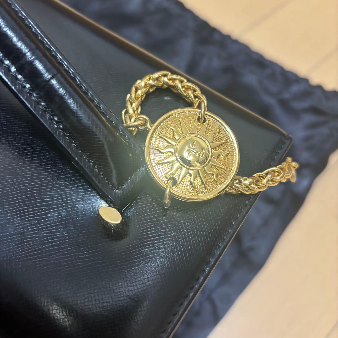 ヴェルサーチェ サンバースト ロゴ ハンドバッグ