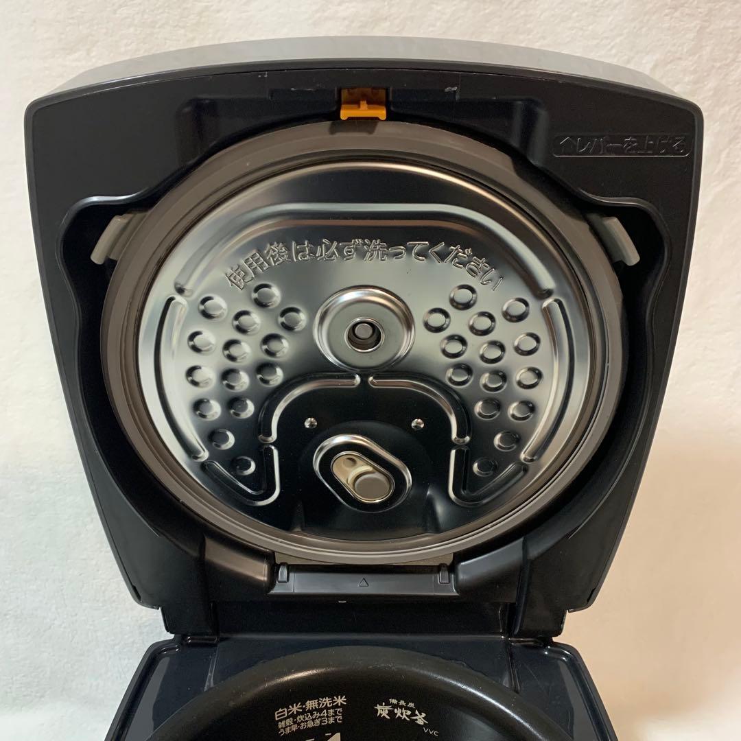 【2022年製】三菱電機IHジャー炊飯器　炭炊釜　5.5合　NJ-VVD10-B