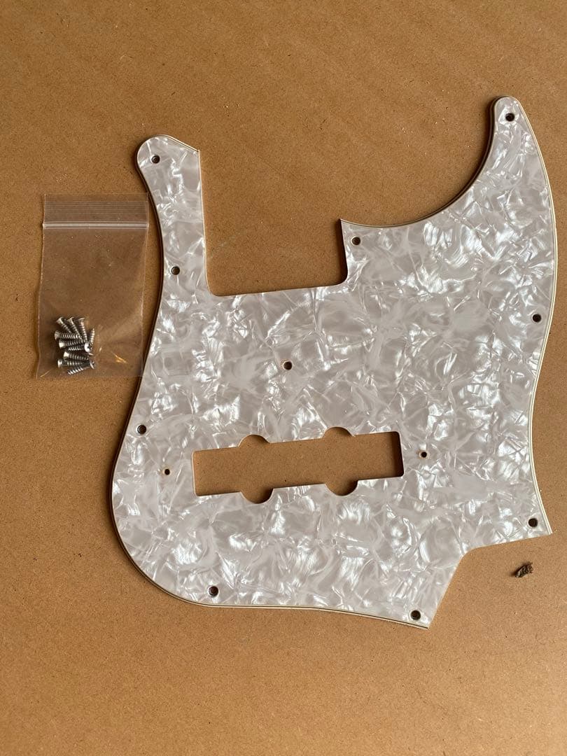 Blade Levinson J-Bass ボディ/Bマッチドアッシュ スイス製