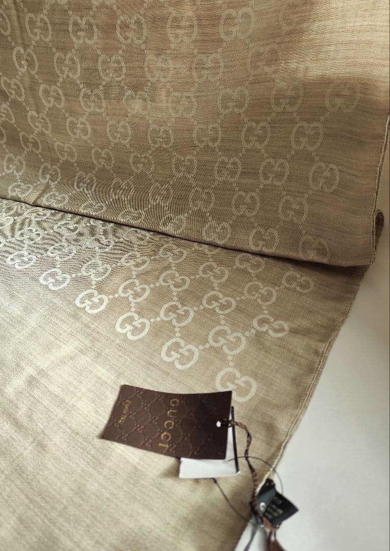 GUCCI GGロゴ ベージュ スカーフ