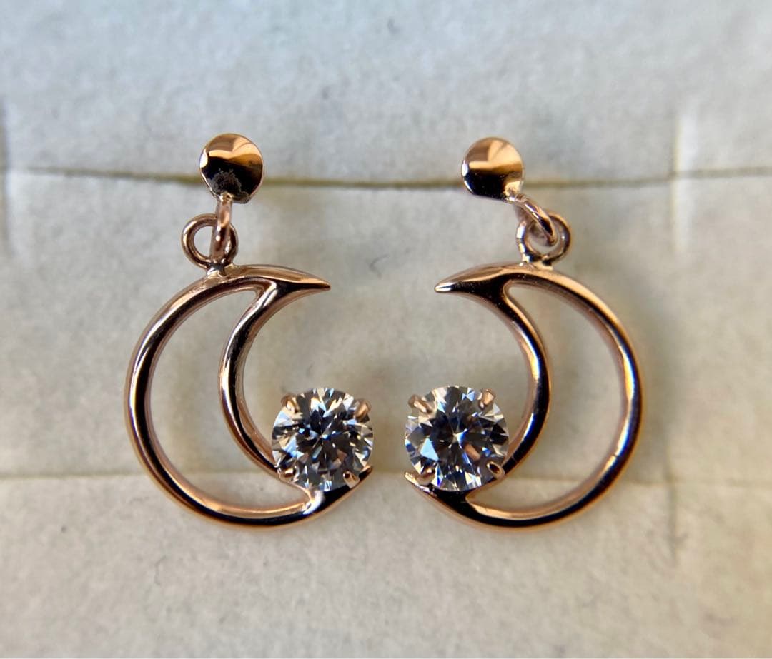 カナル・ヨンドシー　1Pジルコニア　ムーン　三日月　ピンクゴールドピアス　k10