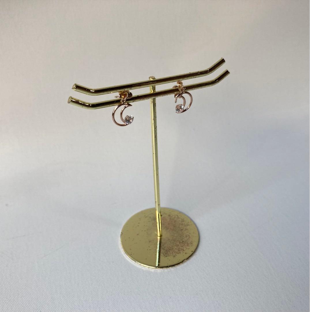 カナル・ヨンドシー　1Pジルコニア　ムーン　三日月　ピンクゴールドピアス　k10