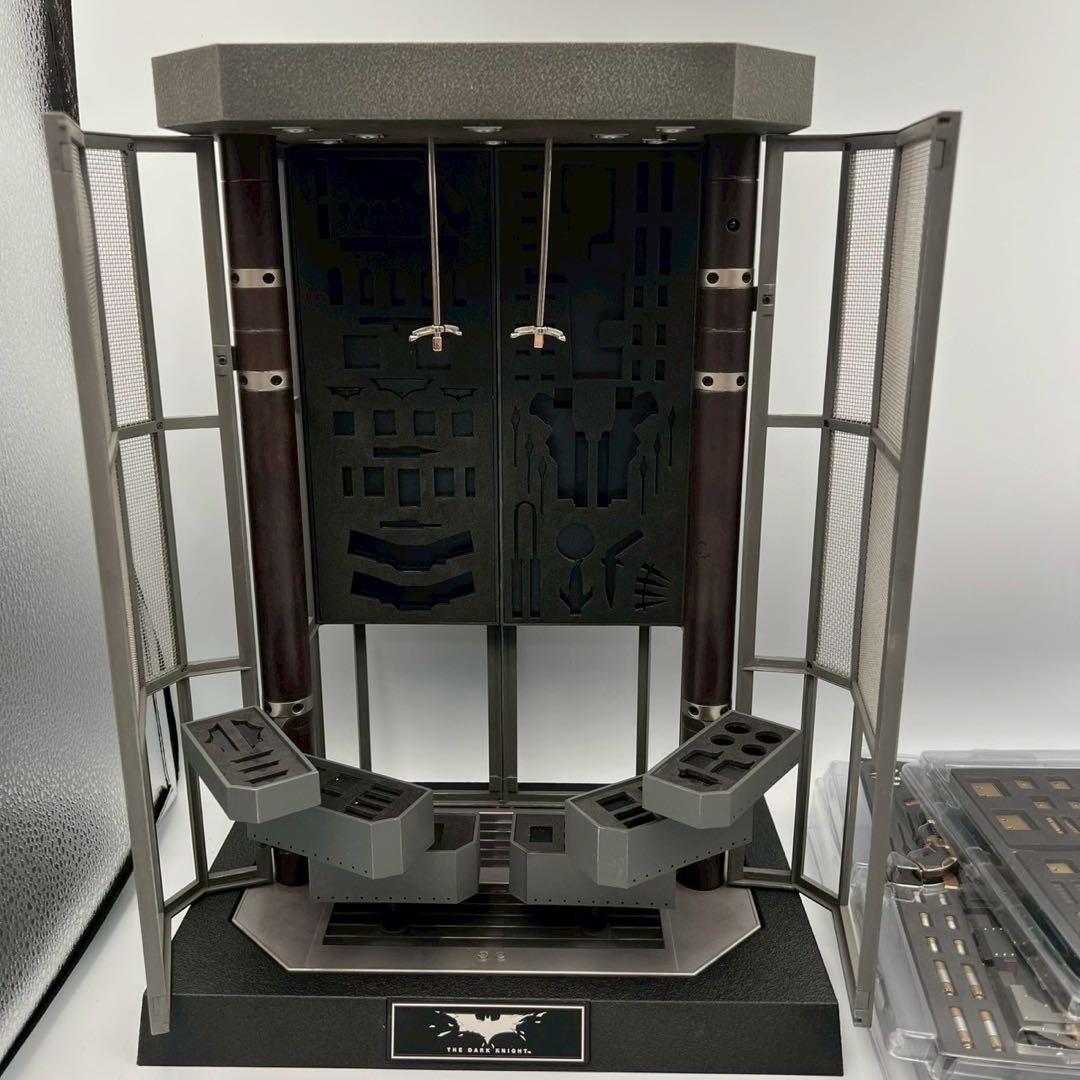 ホットトイズ　1/6　フィギュア　バットマン　ダークナイト　ジョーカー　格納庫