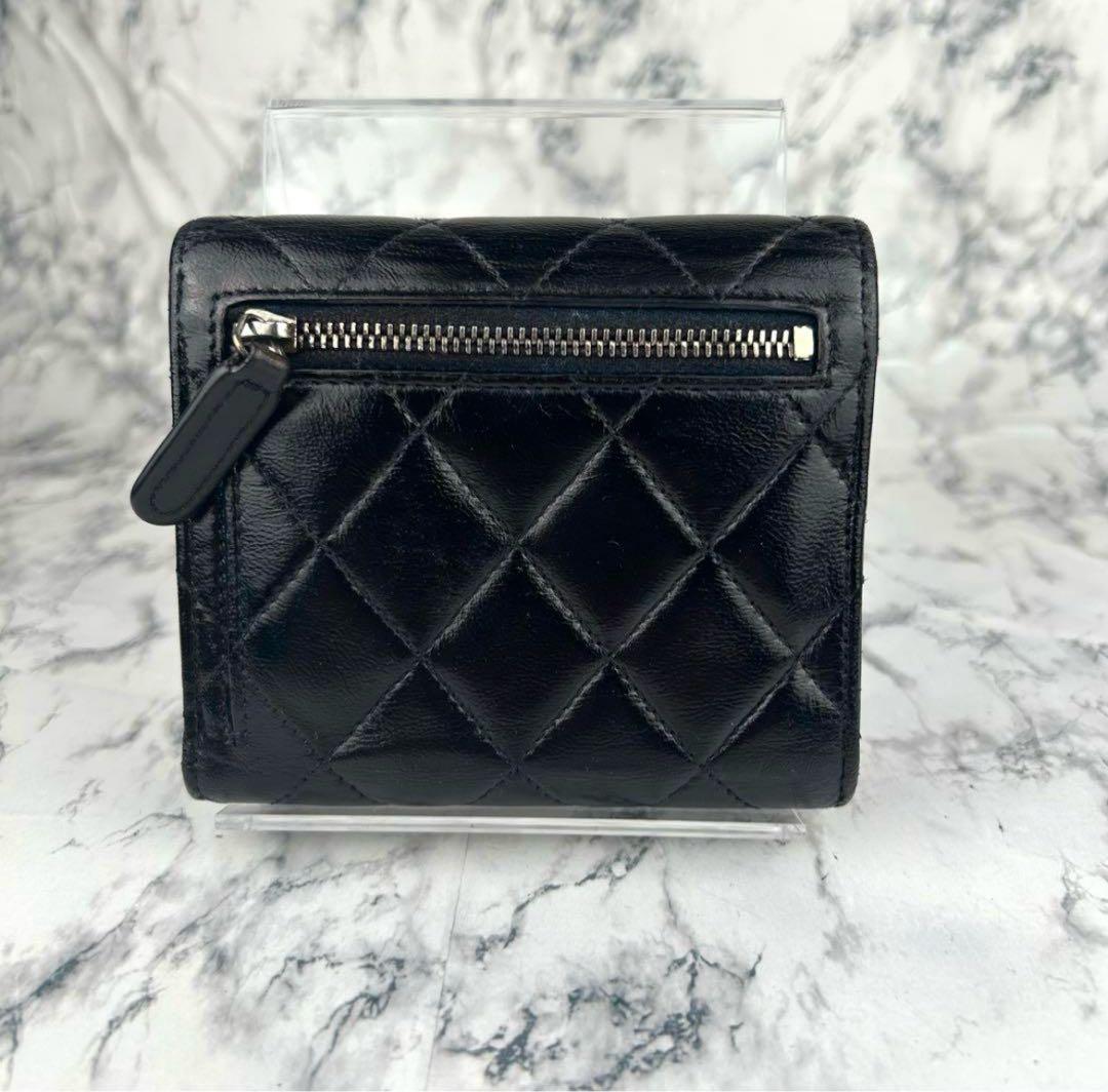 22 CHANEL マトラッセ　ミディアムサイズ　コンパクト　折り財布