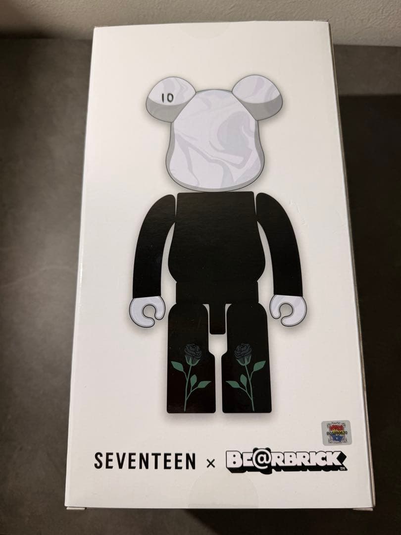 SEVENTEEN セブチ　ベアブリック　ウォヌ　400% (トレカ無し)