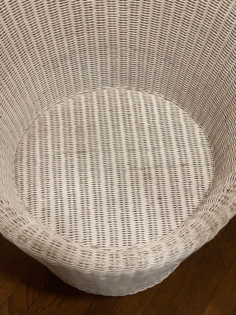 希少♦️ホワイト ラタン♦️高級 エッグチェア♦️リゾート ガーデンチェア♦️送料込