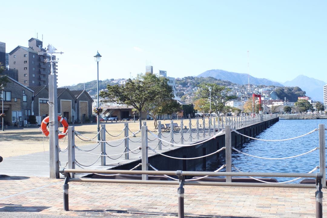 ★ OLYMPUS OM-2 + 広角レンズ 28mm