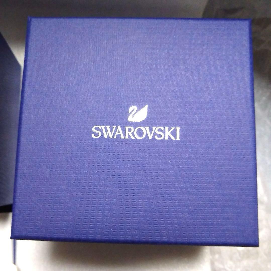 スワロフスキー　リストウォッチ