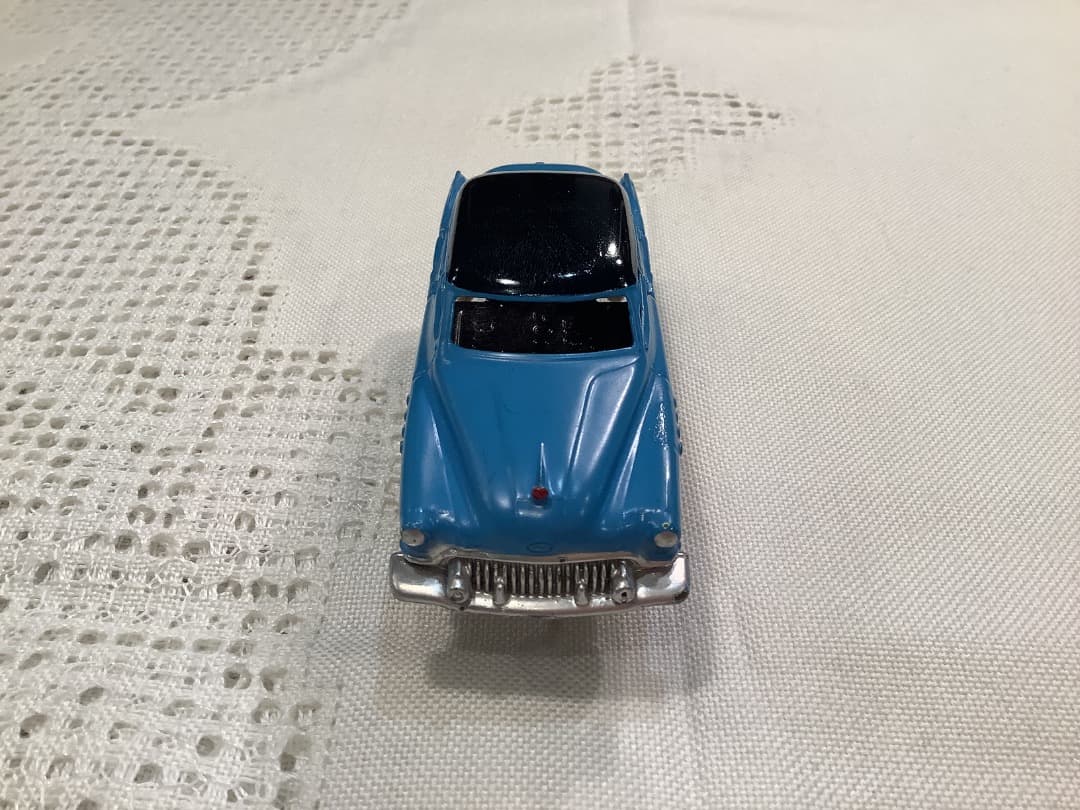 お値下げ！　仏製DINKY TOYS BUICK ROADMASTER ミニカー