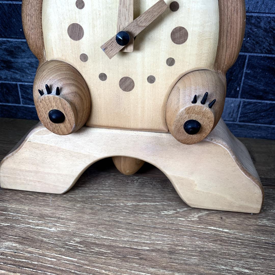 激レア　スタジオジブリ正規品　木製　となりのトトロ　振り子時計　木に座るトトロ