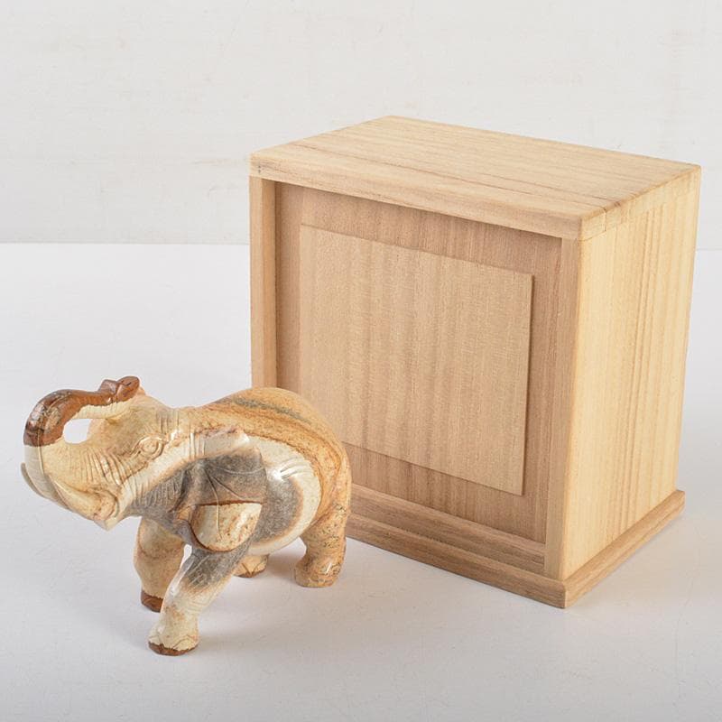 天然石　細密彫刻　象　置物　約411g　桐箱付　C　R7273