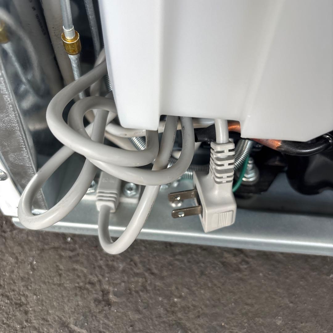 シャープ中古冷凍冷蔵庫179L2022年製 形名SJ-D18J-W