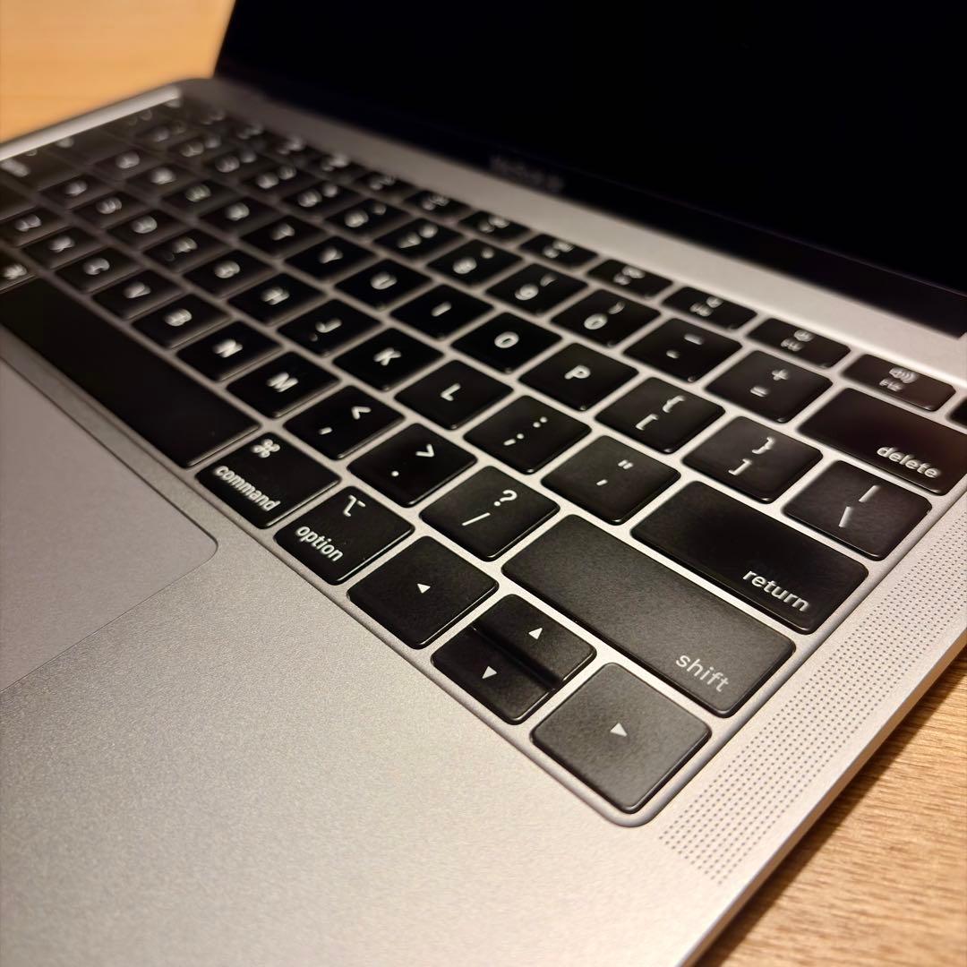 MacBook本体 MacBook Air Retina, 13inch