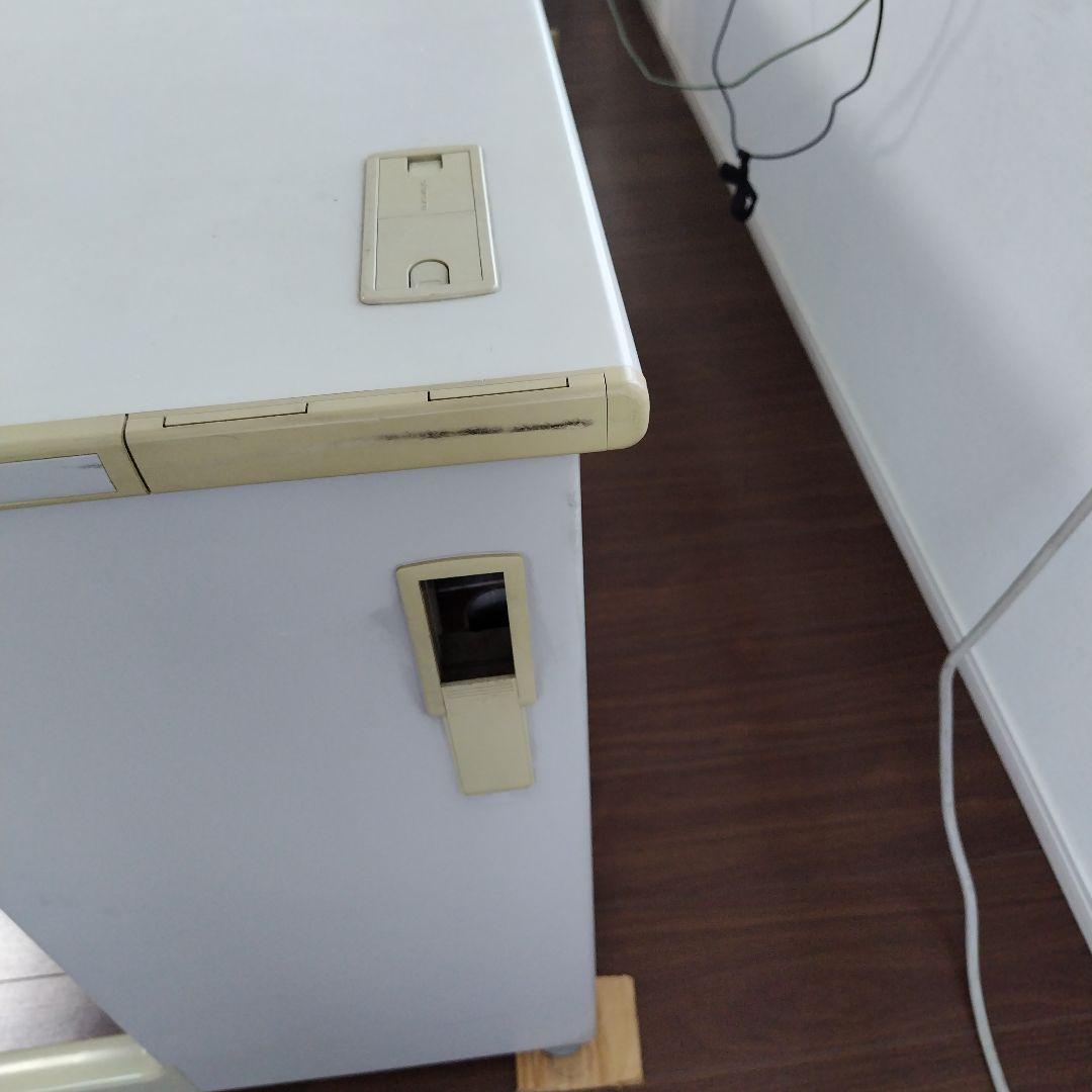 オカムラ　大型事務机