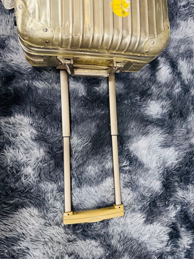 RIMOWA リモワ 915.52 2輪 キャリーバッグ 35L ゴールド